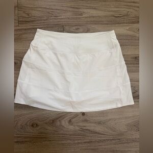 CRZ YOGA White Tennis/Golf Skirt with Built-In Spandex Shorts, Sz. Small, NWT